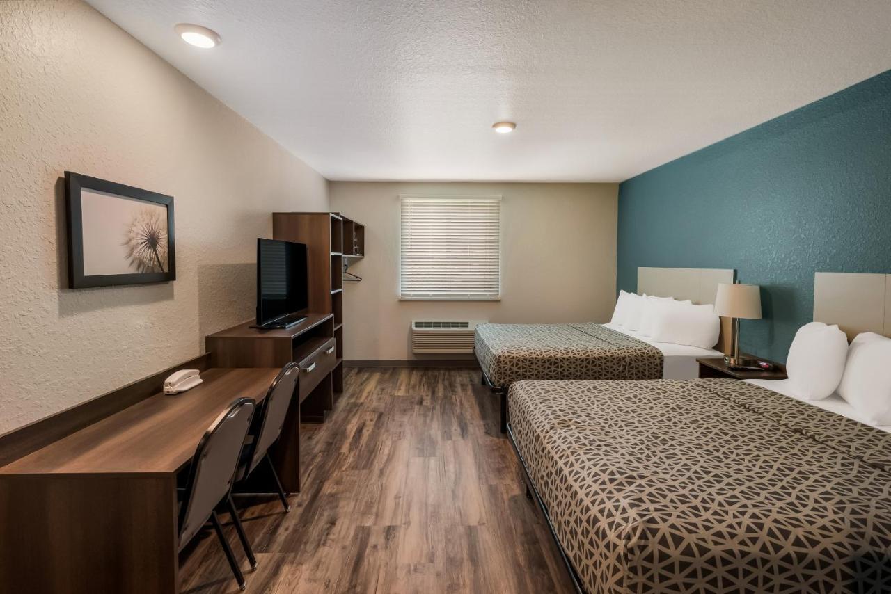 Woodspring Suites West Palm Beach Century Village  Exterior photo